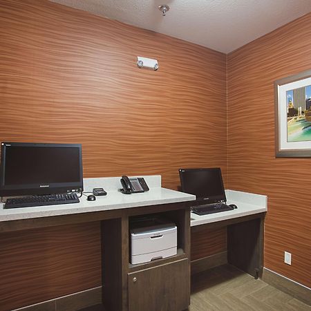 La Quinta By Wyndham Houston Channelview Cloverleaf Eksteriør billede