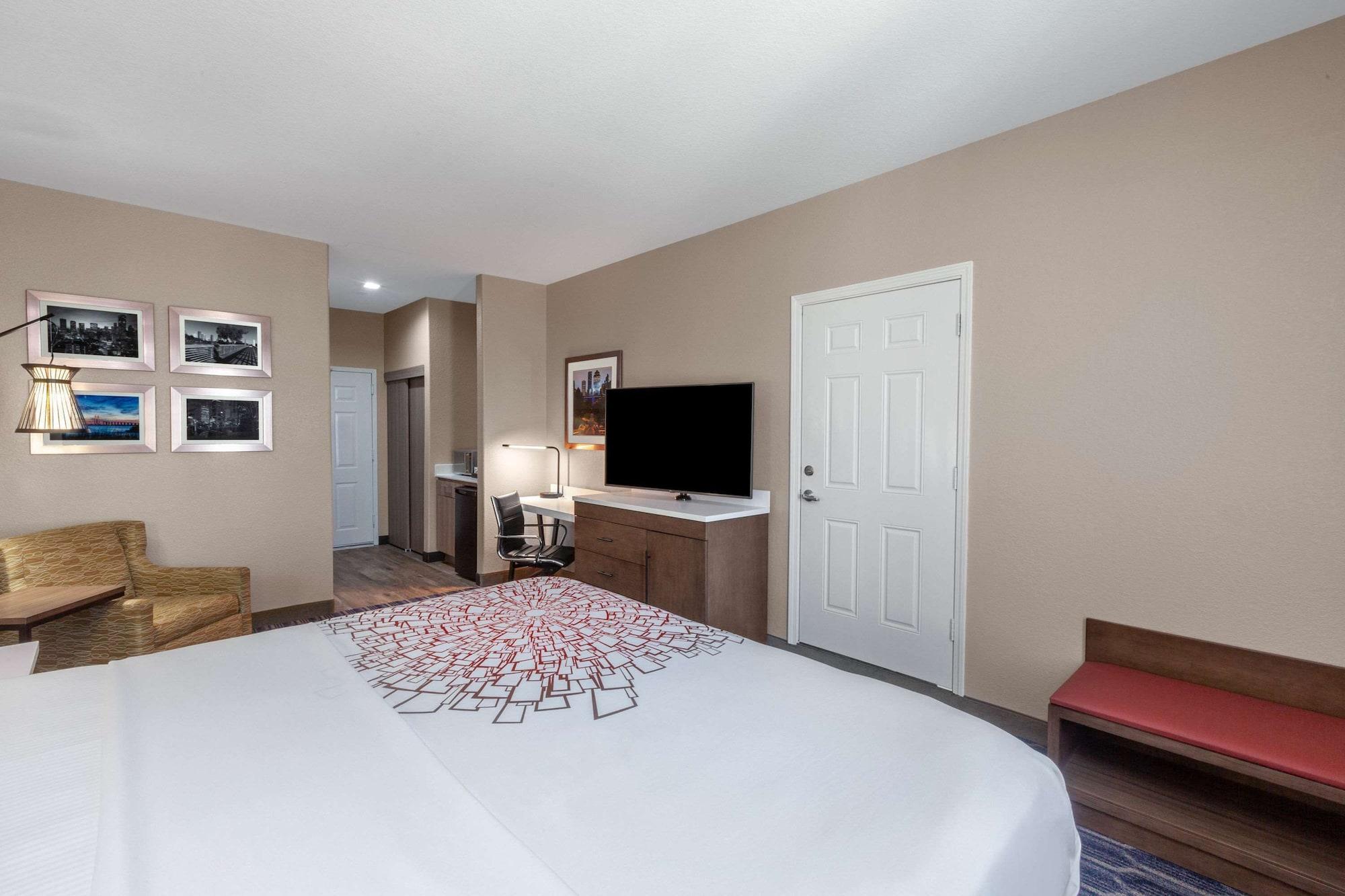 La Quinta By Wyndham Houston Channelview Cloverleaf Eksteriør billede