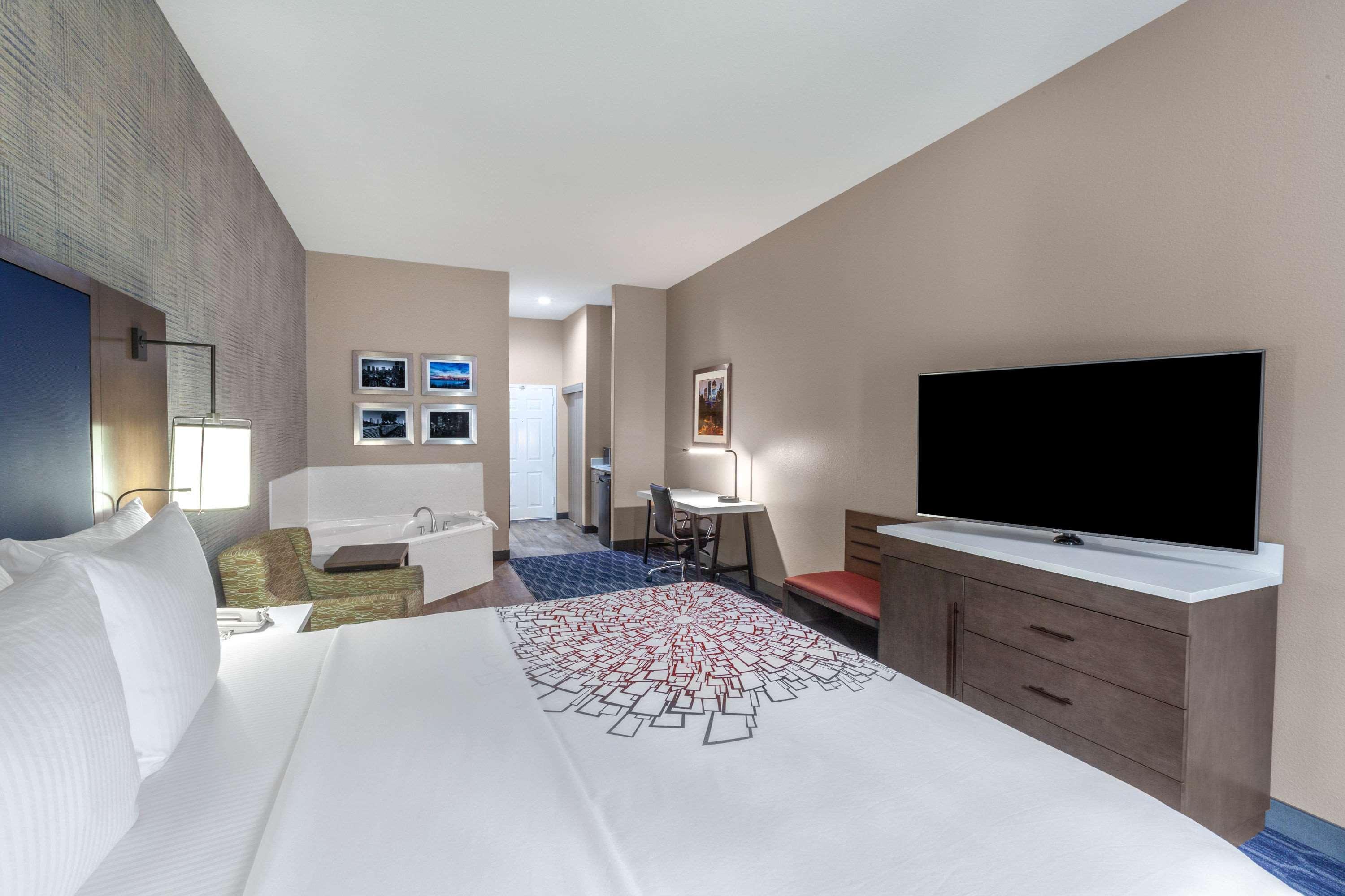 La Quinta By Wyndham Houston Channelview Cloverleaf Eksteriør billede