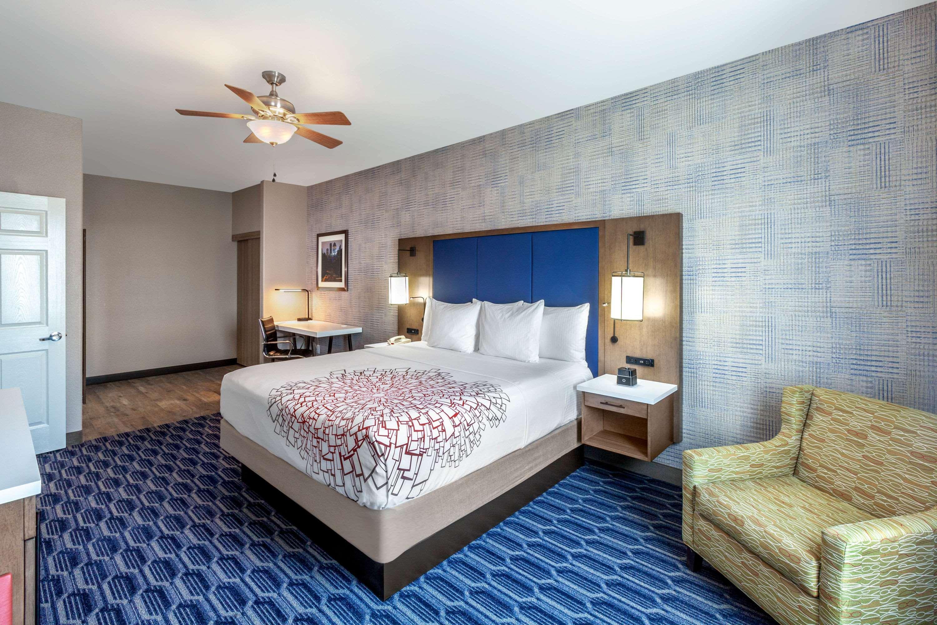 La Quinta By Wyndham Houston Channelview Cloverleaf Eksteriør billede